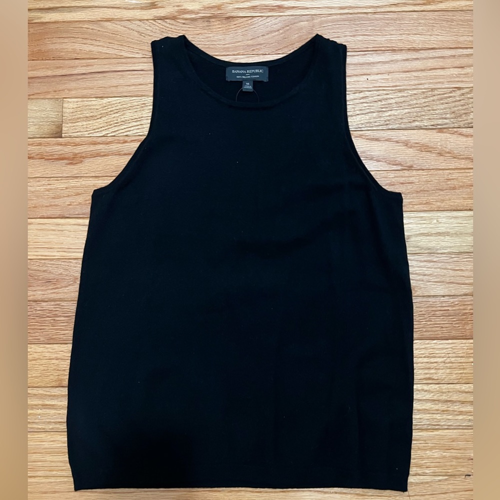 NWOT Banana Republic Sleeveless Sweater